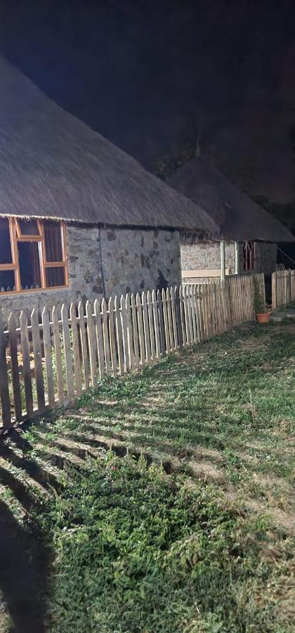 Le Tai Village Resort Near Solio Game Reserve Mweiga 外观 照片